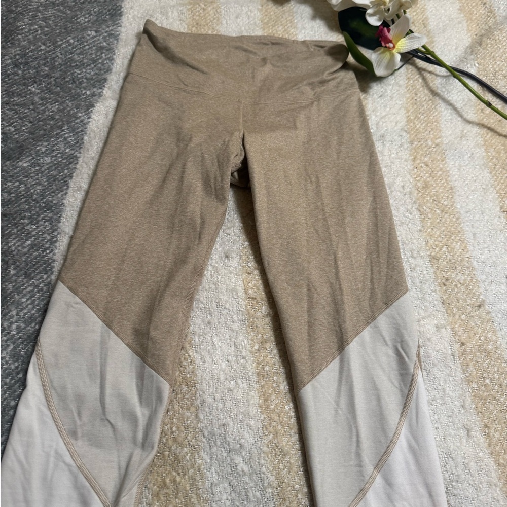 Old Navy Tan and Cream Leggings